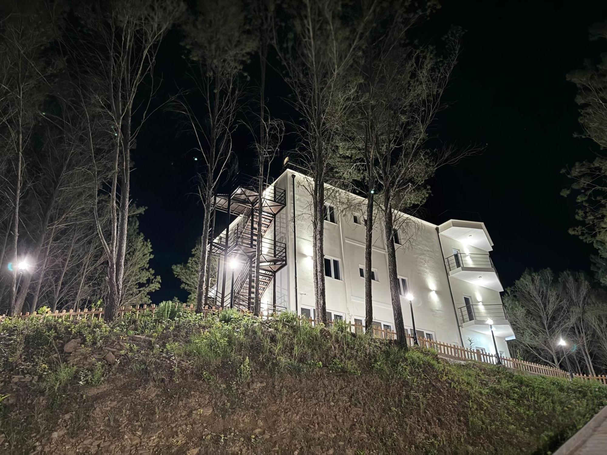 Hotel Kseal Permet Exterior photo